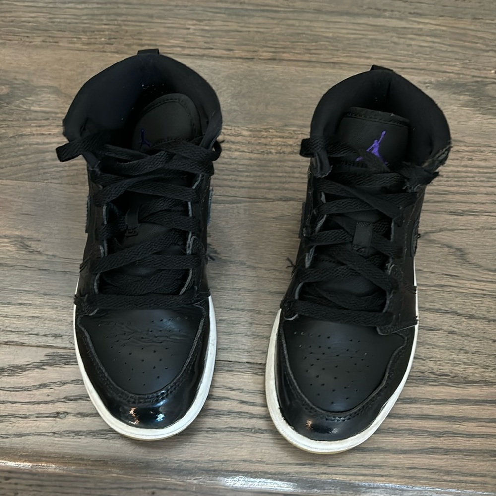 Jordan 1 Mid Pre School Black/Dark Concord -White size 1